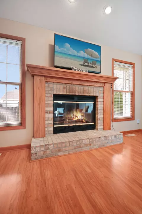 Living - 2884 Bear Claw St, Normal, IL 61761 photo 10 of 10