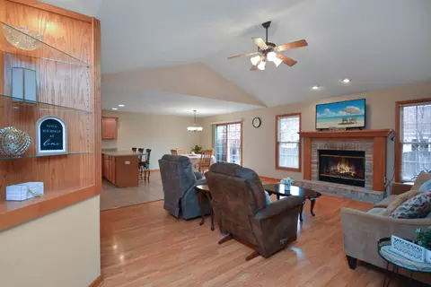 Living - 2884 Bear Claw St, Normal, IL 61761 photo 5 of 10