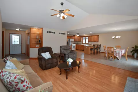 Living - 2884 Bear Claw St, Normal, IL 61761 photo 6 of 10