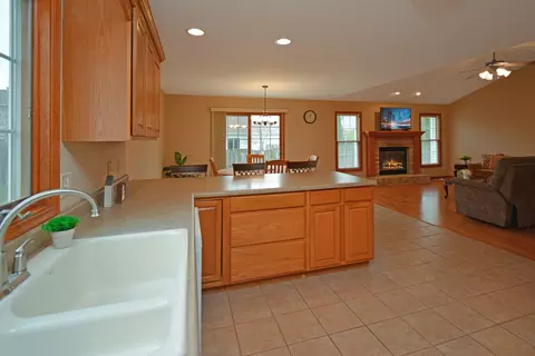 Kitchen - 2884 Bear Claw St, Normal, IL 61761 photo 7 of 14