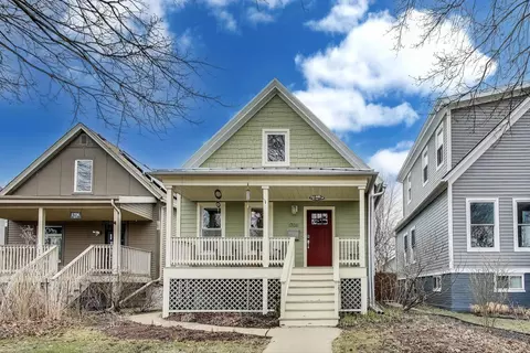 1708 Lake St, Evanston, IL 60201