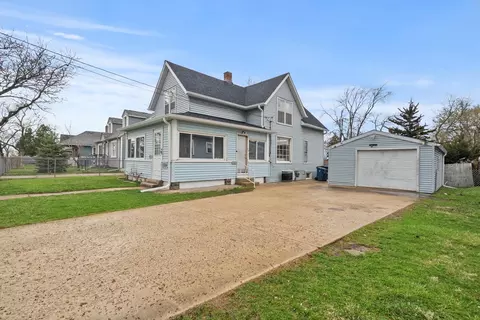 970 Front St, Aurora, IL 60505