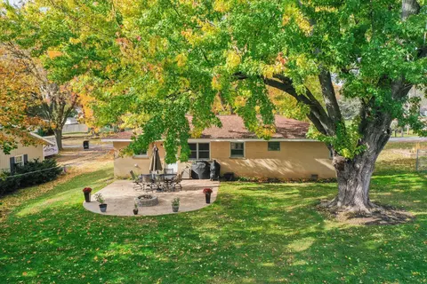 Exterior - 4814 Paulsen St, Mchenry, IL 60051 photo 8 of 8