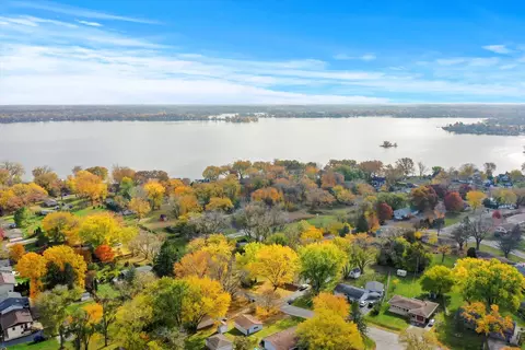View/Area - 4814 Paulsen St, Mchenry, IL 60051 photo 2 of 2