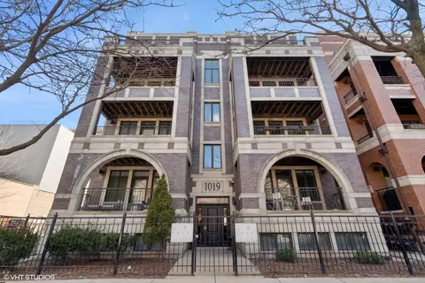 1019 W Monroe St #4W, Chicago, IL 60607