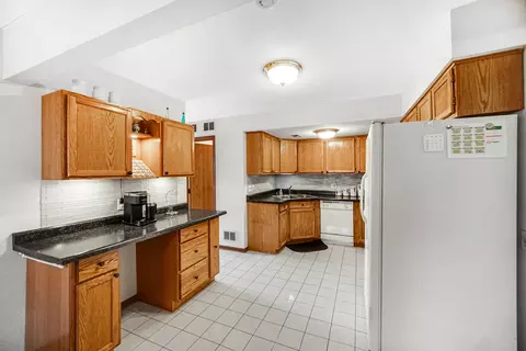 Kitchen - 5606 W Von Ave #A, Monee, IL 60449 photo 1 of 5