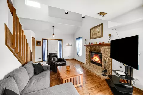 Living - 5606 W Von Ave #A, Monee, IL 60449 photo 1 of 2