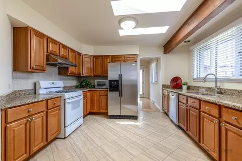 1780 Pebble Beach Dr, Hoffman Estates, IL 60169 photo 11