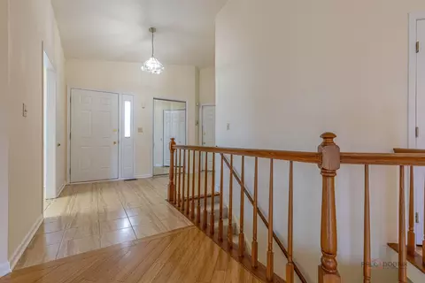 1780 Pebble Beach Dr, Hoffman Estates, IL 60169 photo 20
