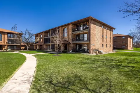 8824 W 140th St #3D, Orland Park, IL 60462