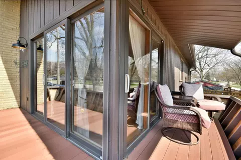 Exterior - 1144 Modaff Rd, Naperville, IL 60540 photo 5 of 8