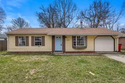 3303 Kimberly Dr, Champaign, IL 61821