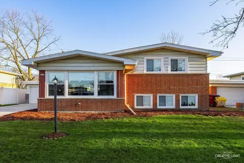 188 W Normandy Dr, Chicago Heights, IL 60411