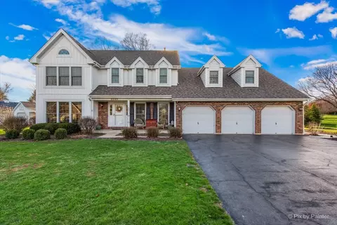 3045 Meadow Dr, Saint Charles, IL 60175