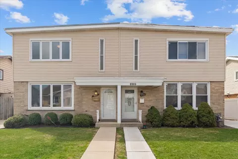 8955 Lyons St, Des Plaines, IL 60016