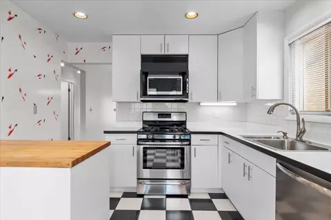 Kitchen - 8955 Lyons St, Des Plaines, IL 60016 photo 1 of 2