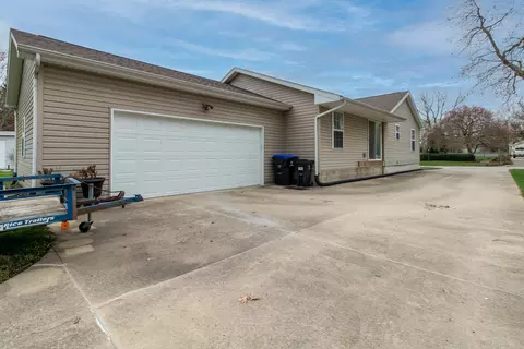 Other - 708 E Bissell St, Bloomington, IL 61701 photo 7 of 7