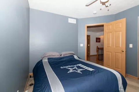 Bedroom - 708 E Bissell St, Bloomington, IL 61701 photo 2 of 7