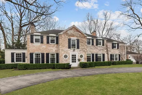 845 Highview Ter, Lake Forest, IL 60045
