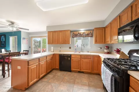 5512 Stonybrook Dr, Plainfield, IL 60586 photo 13
