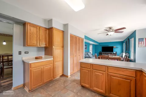 5512 Stonybrook Dr, Plainfield, IL 60586 photo 12