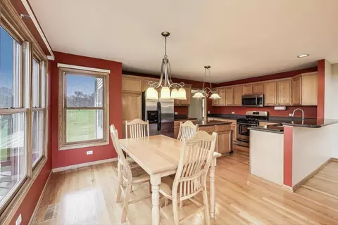 Kitchen - 1606 Beech St, Spring Grove, IL 60081 photo 3 of 3