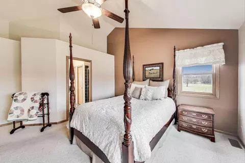 Bedroom - 1606 Beech St, Spring Grove, IL 60081 photo 3 of 6