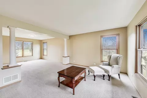 Living - 1606 Beech St, Spring Grove, IL 60081 photo 1 of 8