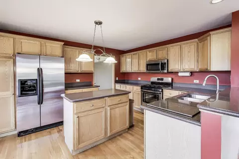 Kitchen - 1606 Beech St, Spring Grove, IL 60081 photo 1 of 3