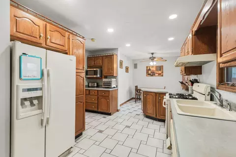 2602 Fulle St, Rolling Meadows, IL 60008 photo 11