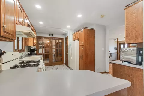 2602 Fulle St, Rolling Meadows, IL 60008 photo 12
