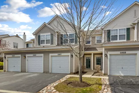 2867 Falling Waters Dr #2867, Lindenhurst, IL 60046