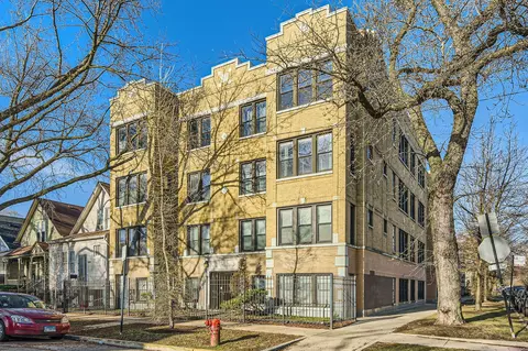 2454 N Washtenaw Ave #2, Chicago, IL 60647