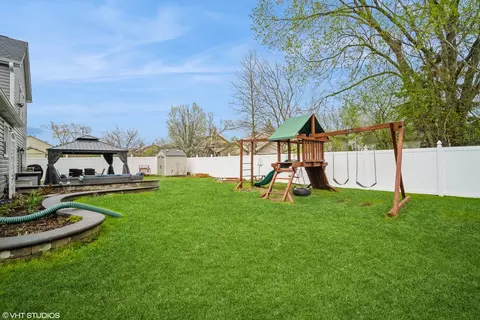 Exterior - 1145 John Dr, Hoffman Estates, IL 60169 photo 10 of 10