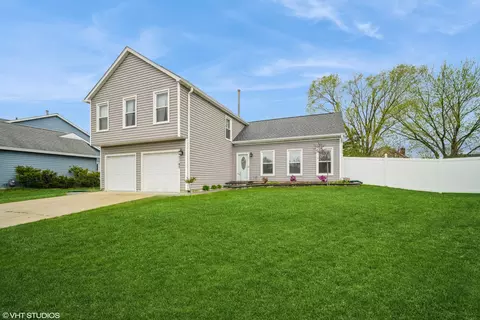 1145 John Dr, Hoffman Estates, IL 60169