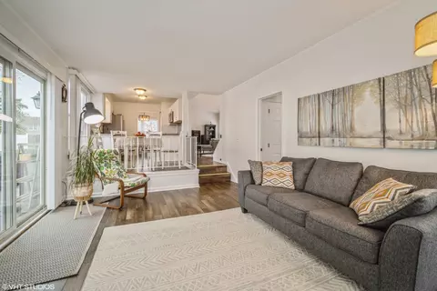 Living - 1145 John Dr, Hoffman Estates, IL 60169 photo 5 of 5
