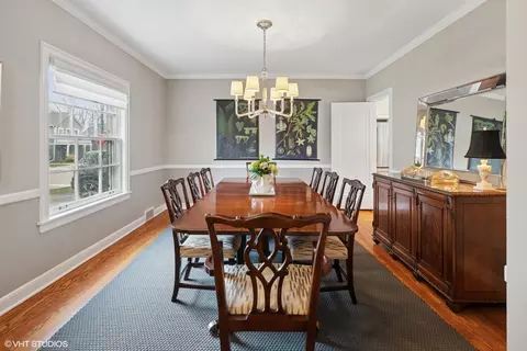 Dining - 2043 Ewing Ave, Evanston, IL 60201 photo 2 of 2