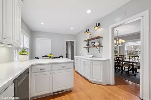 Kitchen - 2043 Ewing Ave, Evanston, IL 60201 photo 5 of 5