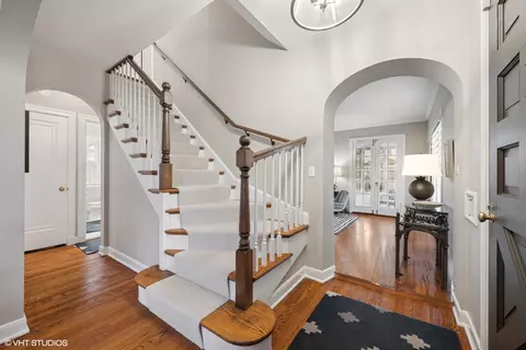 Entry Way - 2043 Ewing Ave, Evanston, IL 60201 photo 1 of 1