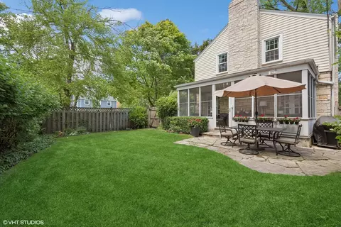 Exterior - 2043 Ewing Ave, Evanston, IL 60201 photo 5 of 8