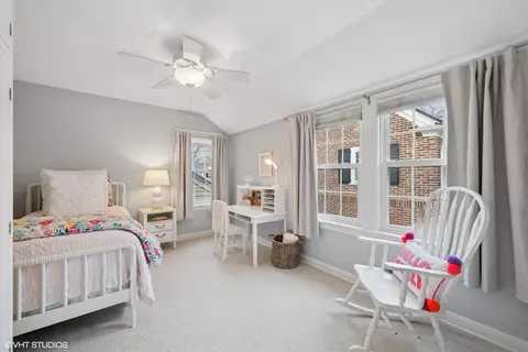 Bedroom - 2043 Ewing Ave, Evanston, IL 60201 photo 6 of 9