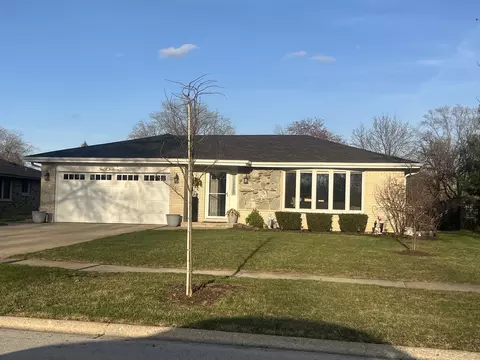 9 S211 Rosehill Ln, Downers Grove, IL 60516