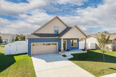 Exterior - 303 Bobwhite Way, Normal, IL 61761 photo 8 of 8