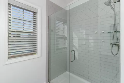 Bath - 303 Bobwhite Way, Normal, IL 61761 photo 2 of 4