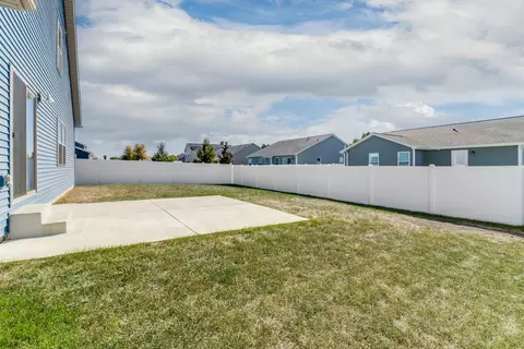 Exterior - 303 Bobwhite Way, Normal, IL 61761 photo 3 of 8