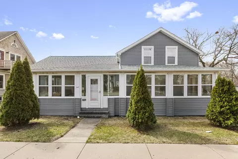 617 W Main St, West Dundee, IL 60118