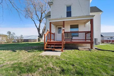 Exterior - 103 E 1400 North Rd, Danvers, IL 61732 photo 1 of 3