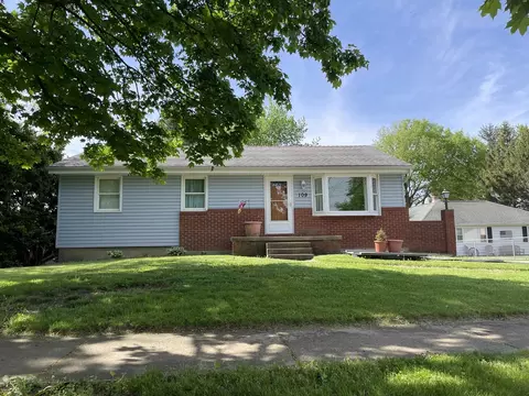 109 W Ash St, Bondville, IL 61815
