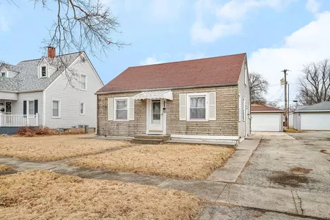 Exterior - 744 1st Ave, Morris, IL 60450 photo 2 of 8