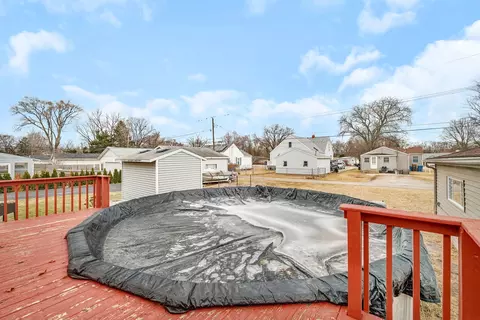 Exterior - 744 1st Ave, Morris, IL 60450 photo 6 of 8